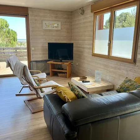 Holiday home La Poussada, Maisons Ecologiques Avec Vue