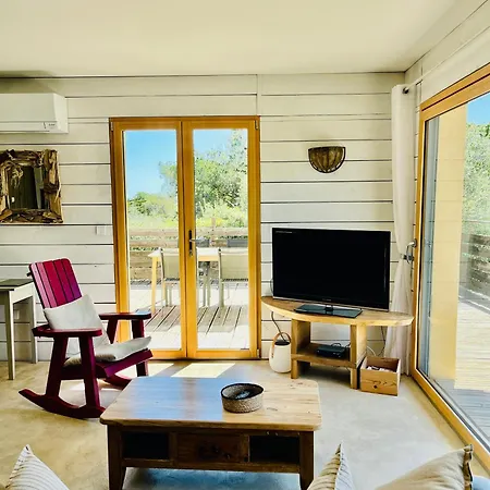 La Poussada, Maisons Ecologiques Avec Vue Holiday home La Palme