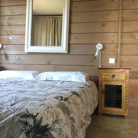 La Poussada, Maisons Ecologiques Avec Vue Holiday home